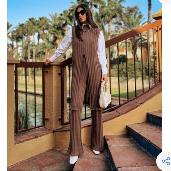 Zara new flared ribbed knit L top and S trouser - Picture 2 of 8